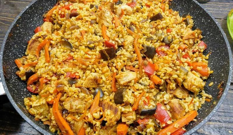 carne con verduras y bulgur