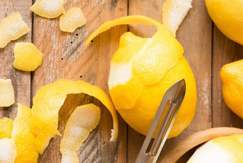 retirer le zeste du citron