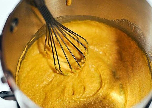 battre le masque avec un fouet