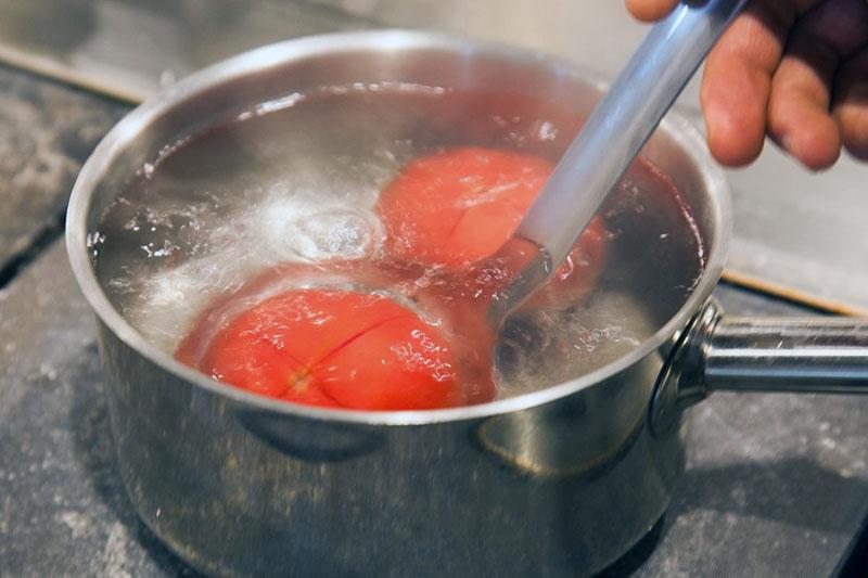 ébouillanter les tomates