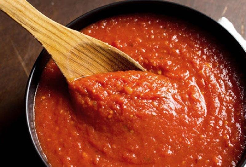 hervir salsa de tomate