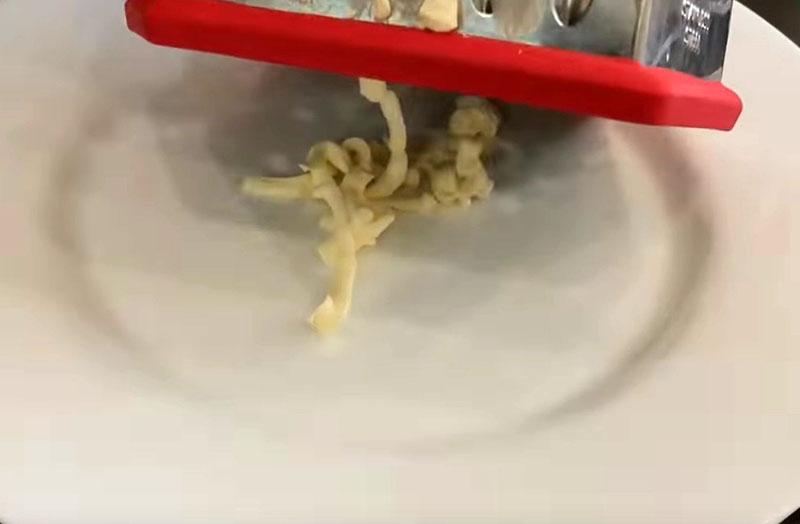 rallar queso procesado