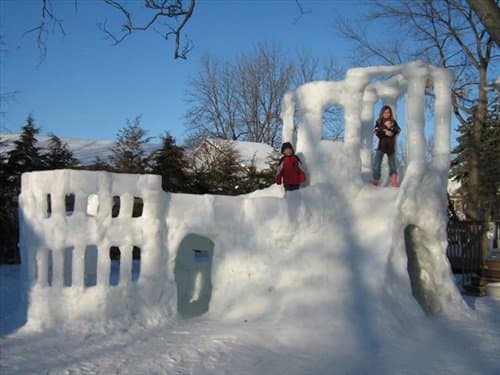 Dies ist die erstaunlichste Schneefestung, die wir je gesehen haben.