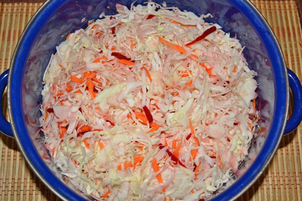 mezclar las verduras y agregar el ajo