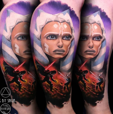 Um ein tolles Star Wars Tattoo zu machen, musst du Star Wars lieben! Ich finde, ich interessiere mich viel mehr für Tätowierungen, die Themen sind, die ich liebe, und ich finde es zeigt, wenn Künstler die Inhalte lieben, die sie erstellen. Ich kombiniere gerne Portraits der Charaktere mit kleinen Szenen aus dem Film, erinnert mich immer an Posterbilder aus den Filmen.