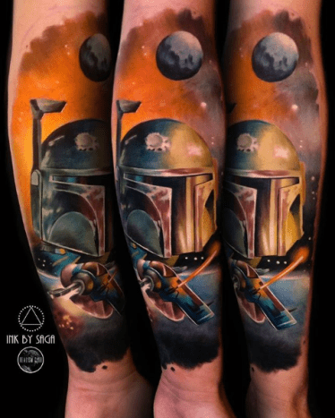 Ich denke, ich habe Vader in meiner Tattoo-Karriere am meisten gemacht, er ist definitiv der Liebling der Fans und seine Maske bietet so viele lustige Beleuchtungsmöglichkeiten. Ich scheine auch viele Storm Troopers zu machen, aber in letzter Zeit habe ich wirklich Spaß mit den Fahrzeugen und den Weltraumaspekten der Serie, mit vielen kosmischen Bildern, mit denen ich arbeiten kann.