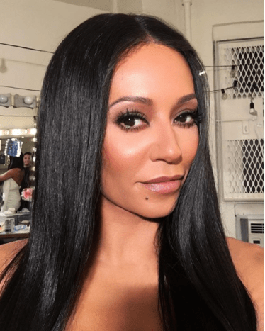 صورة عبرofficialmelbMeet Mel B ، شخصية تلفزيونية ومغنية اشتهرت باسم Scary Spice من Spice Girls.