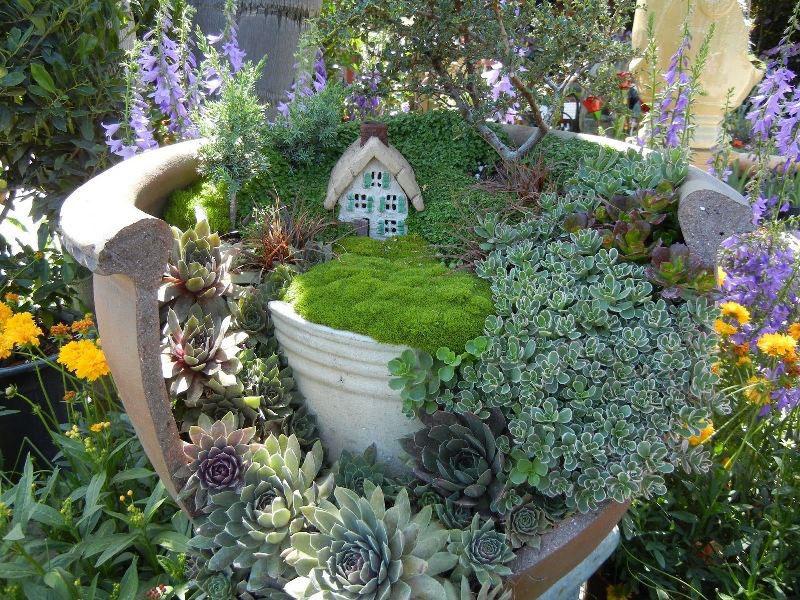 jardinera rota para un mini jardín