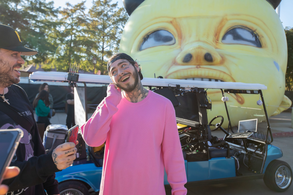 Post Malone و Posty Fest و Post Malone Festival و Mixer Cart و Mixer Builds Golf Cart و Mixer Golf Cart و Inked Mag و Post Malone Xbox و Post Fest Xbox و Tyla Yaweh