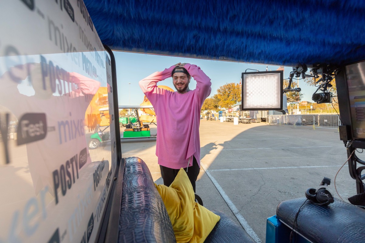 Post Malone و Posty Fest و Post Malone Festival و Mixer Cart و Mixer Builds Golf Cart و Mixer Golf Cart و Inked Mag و Post Malone Xbox و Post Fest Xbox و Tyla Yaweh