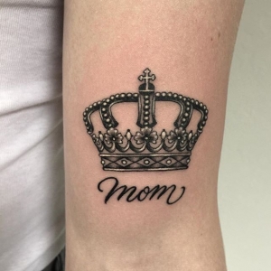 Více než 50 korun tetování pro vaše královské inkoustové sny!
