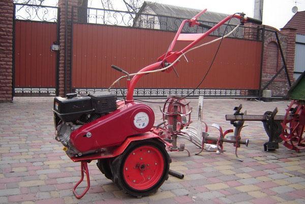 Accesorios para el tractor de operador a pie Salute