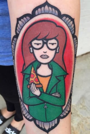Keine Fernsehsendung konnte den Geist der 1990er Jahre besser einfangen als Daria. Tattoo von Shaun Bushnell