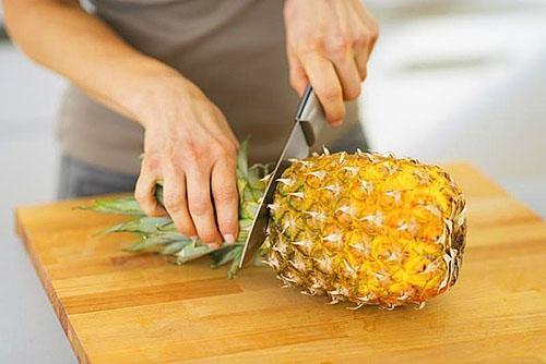 Manger de l'ananas en perdant du poids aidera à remplir le corps de vitamines