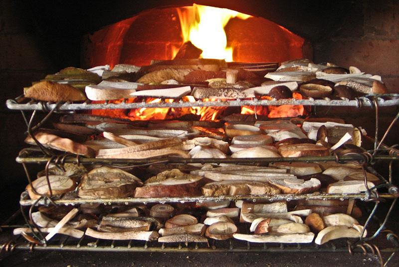 Cómo secar champiñones en casa en el horno.