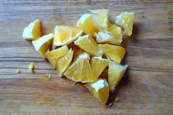 hacher une orange
