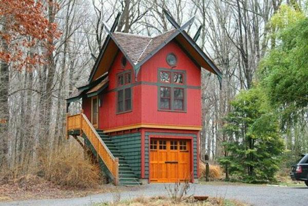 maison à deux étages en bois