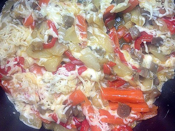 casserole de légumes dans une mijoteuse