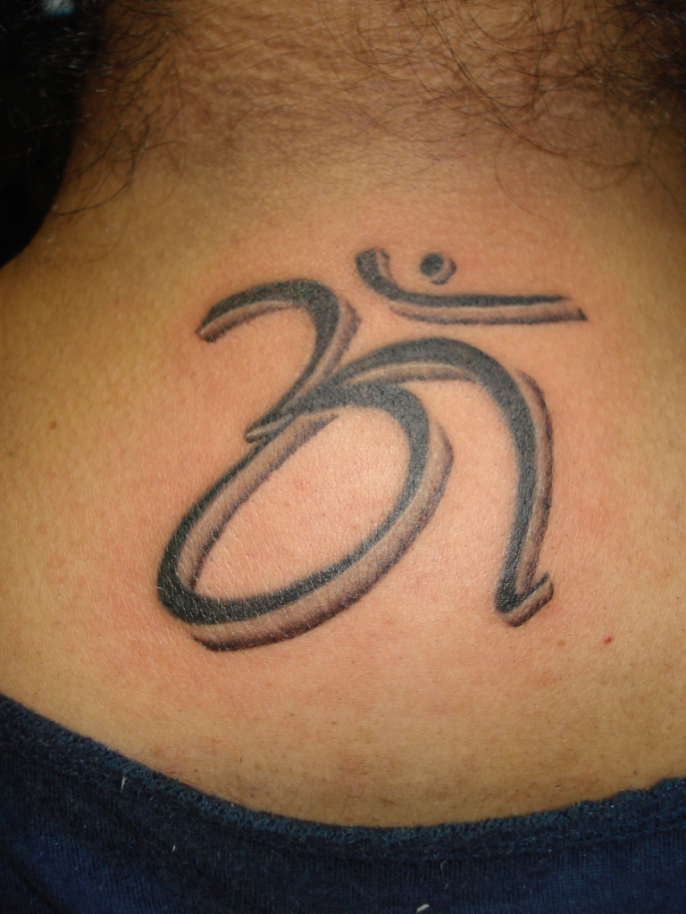 Om Tattoo Designs - 151 أفضل التصاميم وفناني Om Tattoo