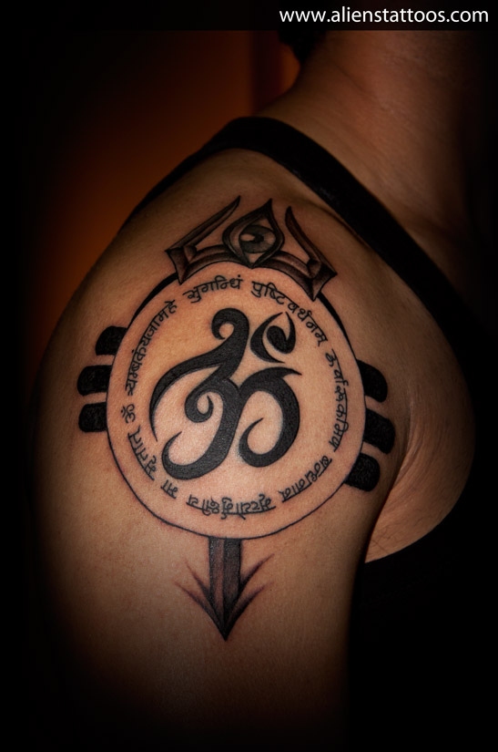 Om Tattoo Designs - 151 أفضل التصاميم وفناني Om Tattoo