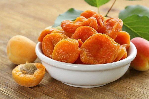 propriétés utiles des abricots secs
