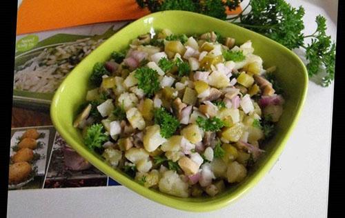 ensalada de champiñones en escabeche