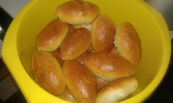 pasteles de masa de levadura