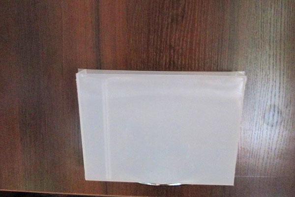 Bebedero para abejas en la colmena