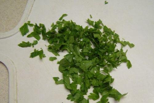 hacher les légumes verts