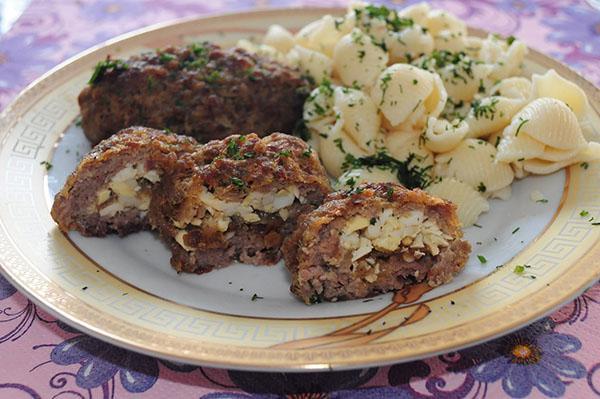 viande zrazy avec purée de pommes de terre