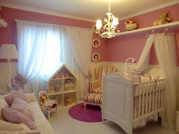 chambre pour une fille nouveau-née