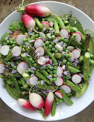 Salade de légumes riche en vitamines