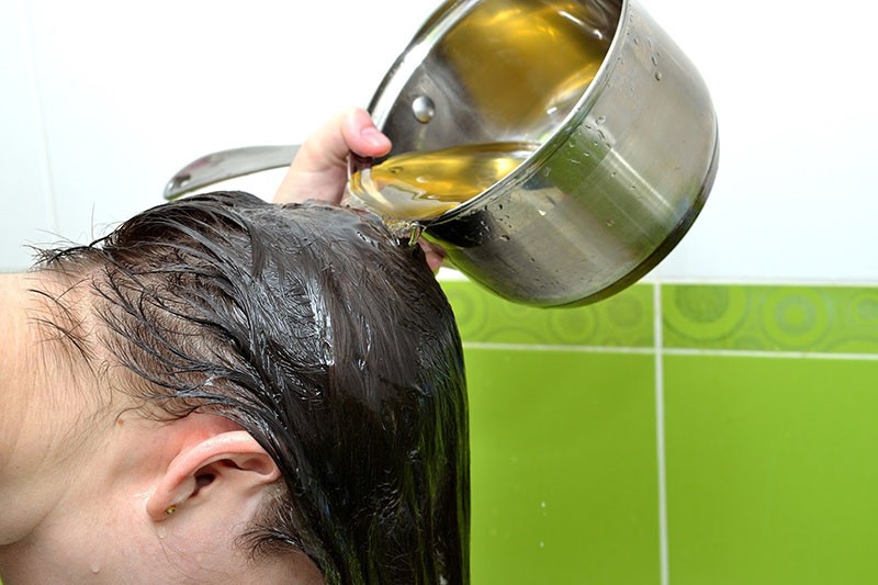enjuagar el cabello con una decocción de raíces de juncia