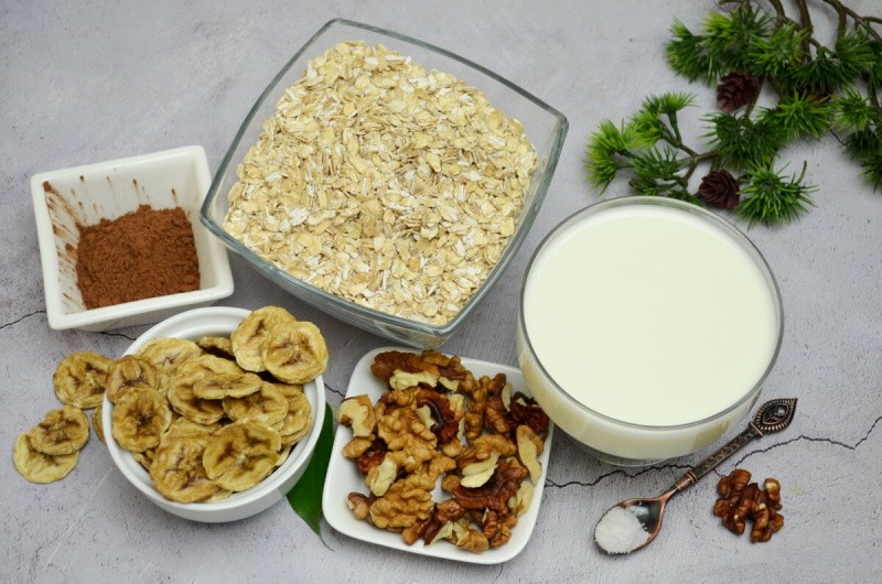 avena con plátanos secos