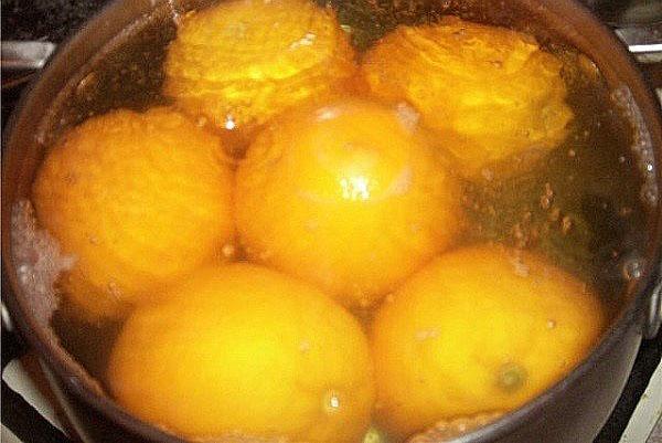 hervir las naranjas