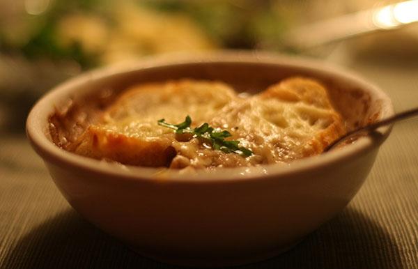 receta de sopa de cebolla eslava