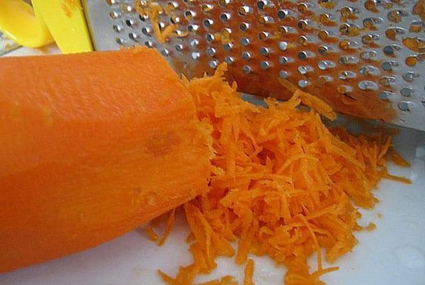 préparer des carottes pour le caviar