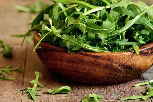 légumes verts sains juteux