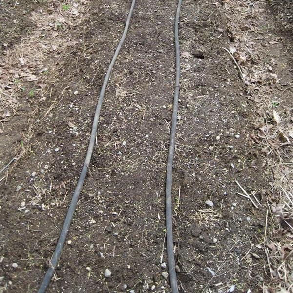 préparation du jardin pour la pose d'agrotextile