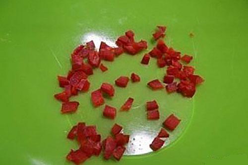 picar finamente el pimiento picante