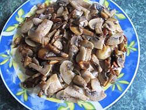 colocar los champiñones fritos