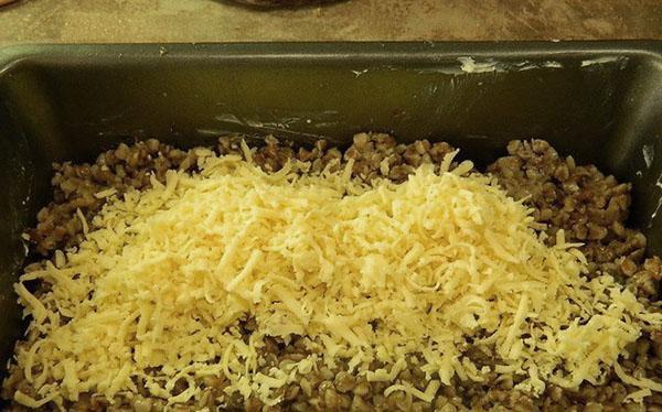 poner queso en trigo sarraceno