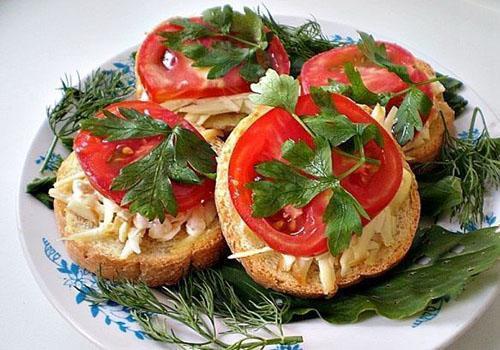 bocadillos con tomates