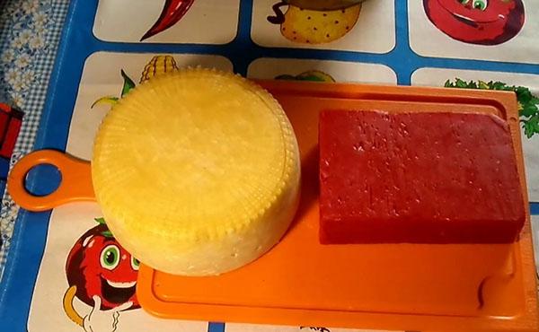 application de cire d'abeille