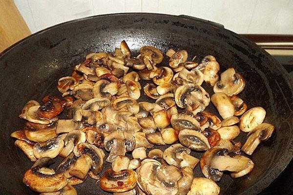 faire frire les champignons