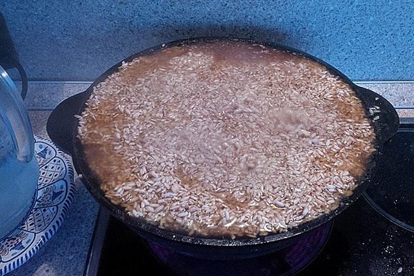 mettre les ingrédients dans la casserole