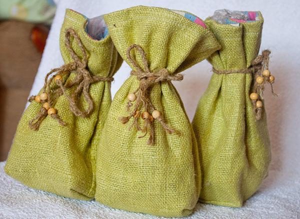 pochettes en toile de jute