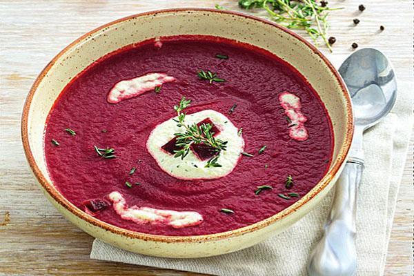 servir des plats froids à table