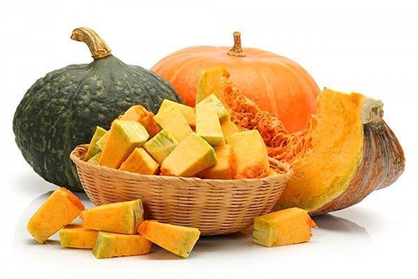 pelar y picar la calabaza