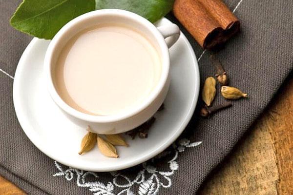 leche con cardamomo